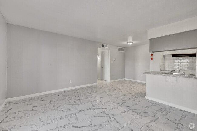 1BR, 1BA - 625SF - Living Room - Buena Villa Apartments