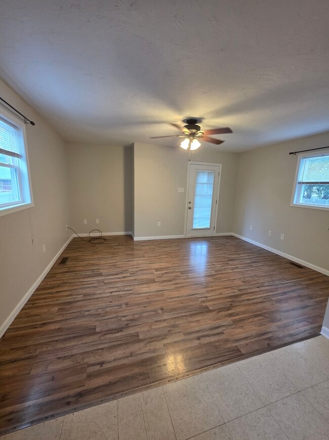 Photo - 324 3rd St Unit 324-1