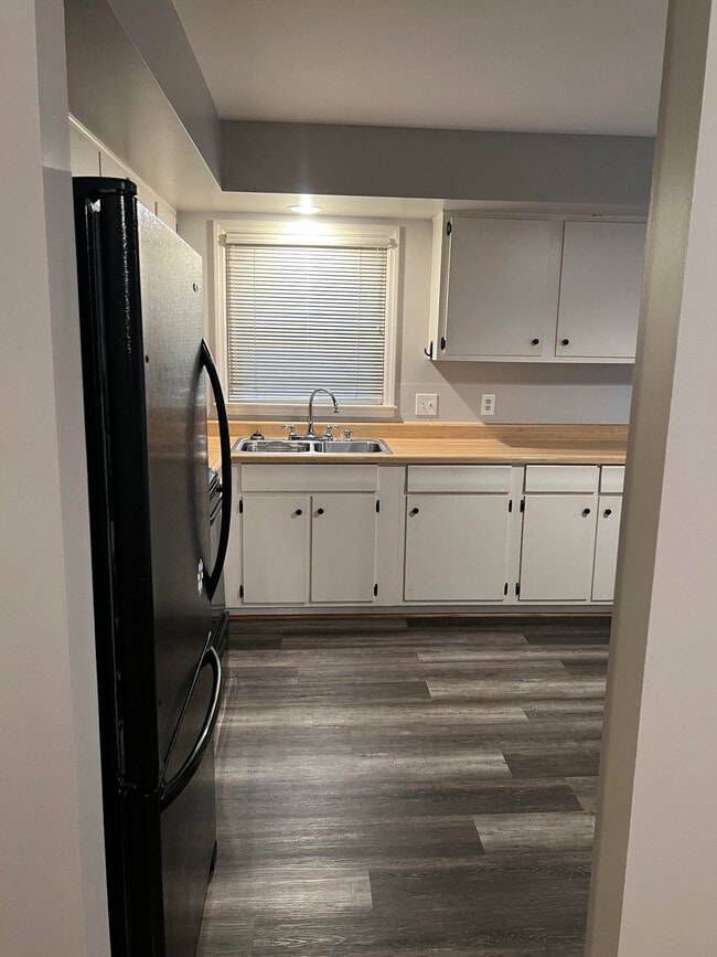 Photo - 4019 Winnepeg Way