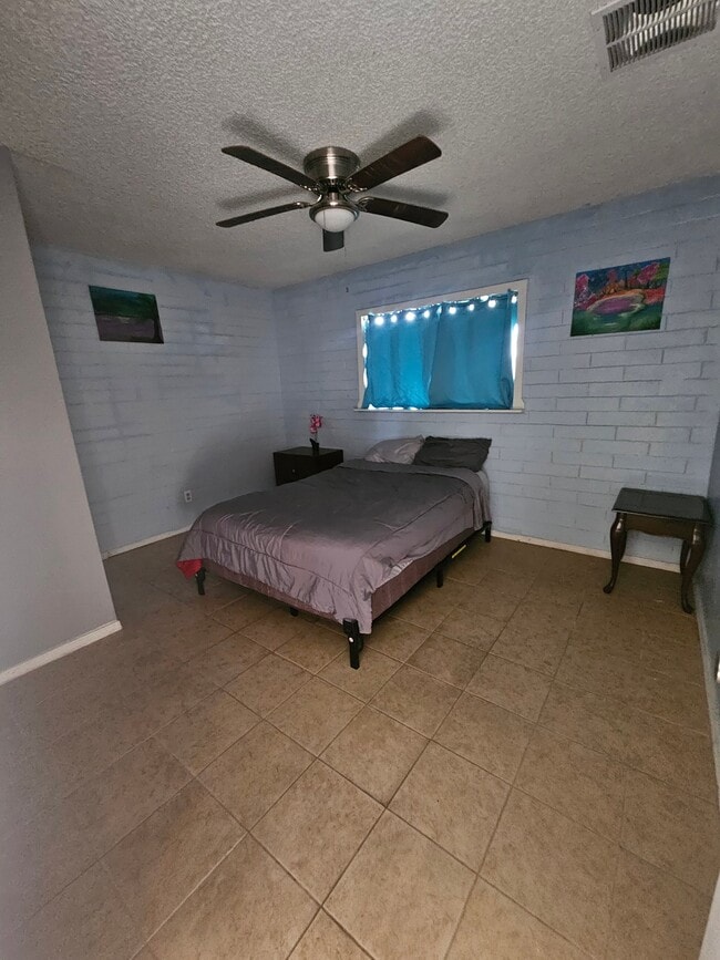 Photo - 5010 N 62nd Ave