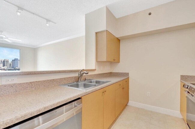Photo - 616 Clearwater Park Rd Condo Unit 907
