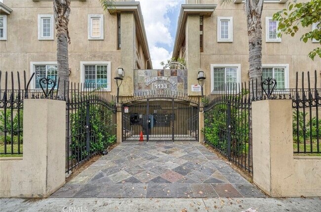 Photo - 1133 S Hoover St Unit 102