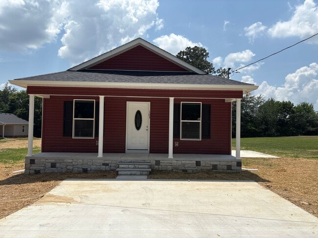 Photo - BRAND NEW Home with large yard in Tullahoma...