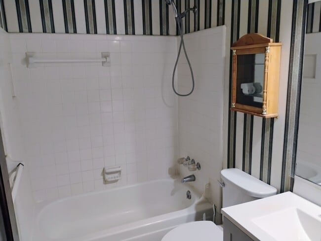 Photo - 629 Chatham Trail