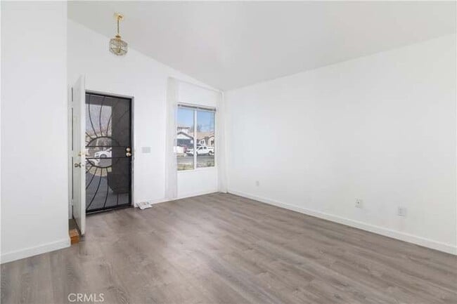 Photo - 14631 Green River Rd