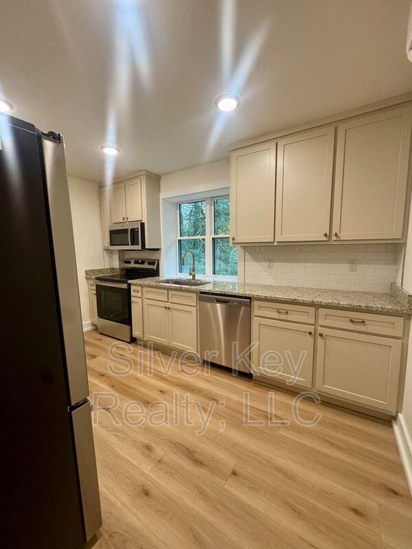 Photo - 2113 W Madison Ave Unit B