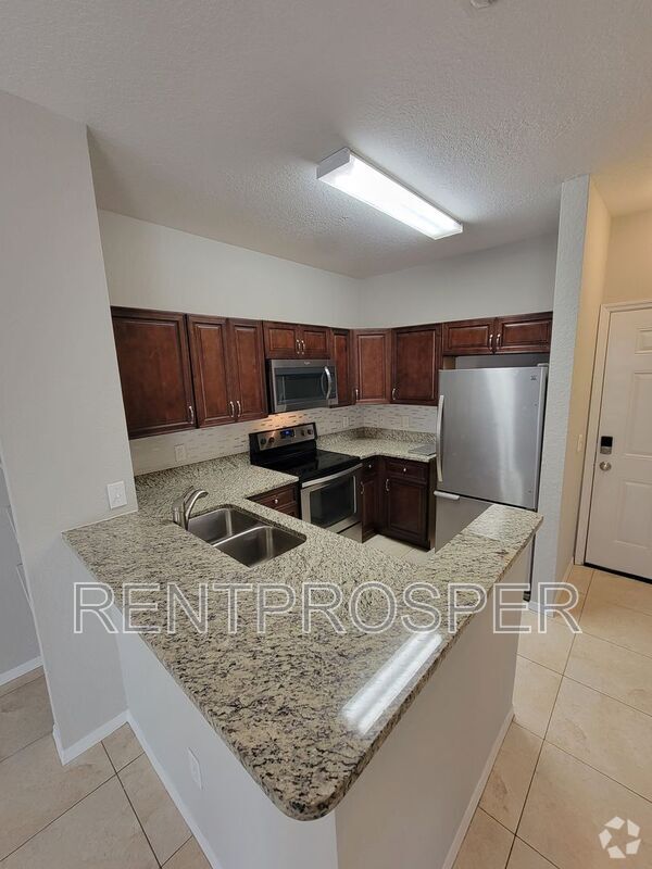 Building Photo - 827 Camargo Way Unit #303 Rental