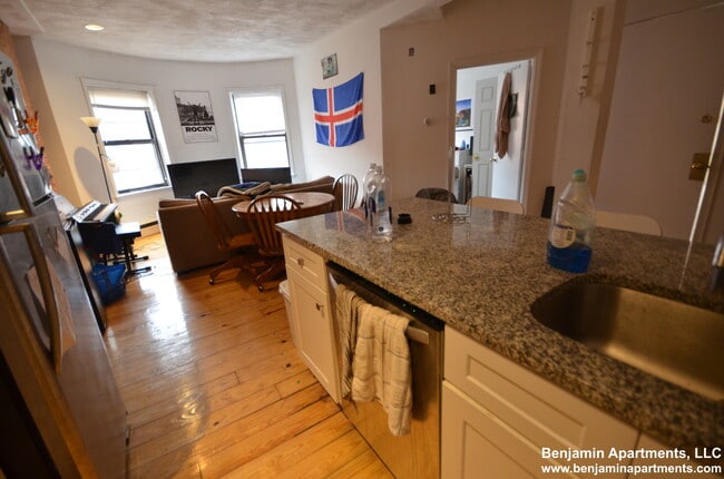 Photo - 610 Columbus Ave Unit 6