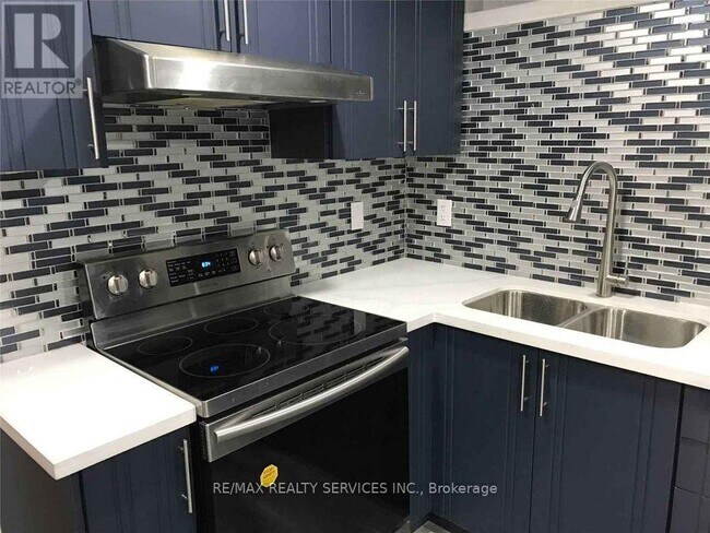 Photo - 163 Cresthaven Rd