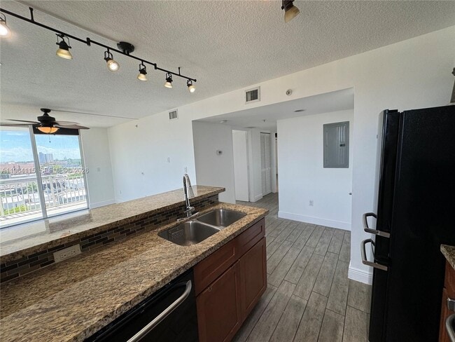 Photo - 219 NW 12th Ave Unit 711