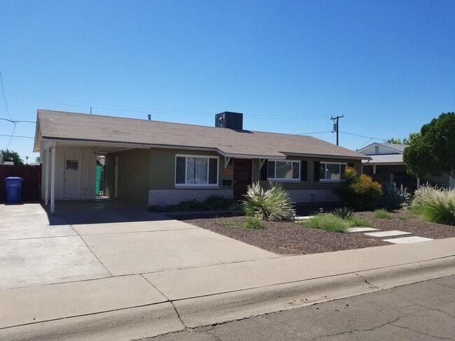 Photo - CHARMING 3 BEDROOM 2 BATH HOME IN THE HEART OF NORTH VALLEY