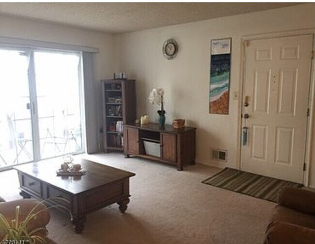 Photo - 59 Lindsey Ct