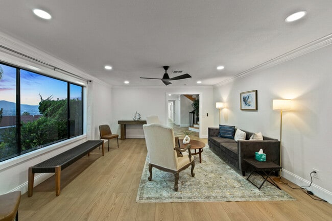 Building Photo - 4367 Summit Dr Rental