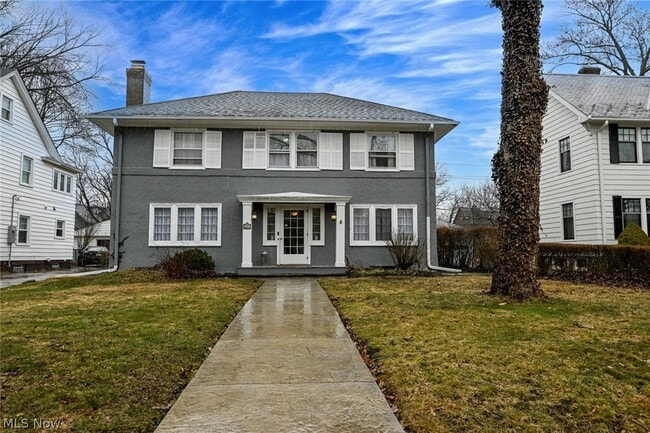 Building Photo - 2927 Huntington Rd