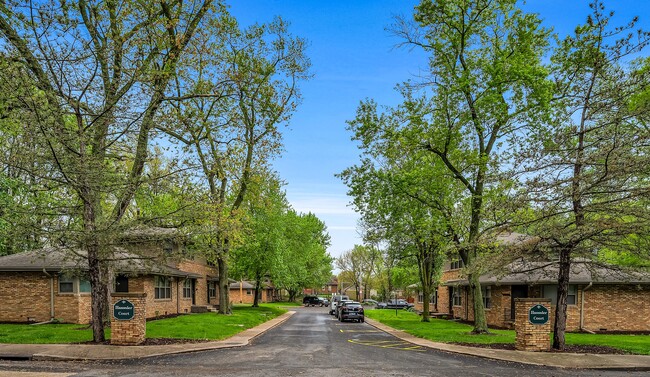 Hanssler Court Apartments - Hanssler Court Apartments