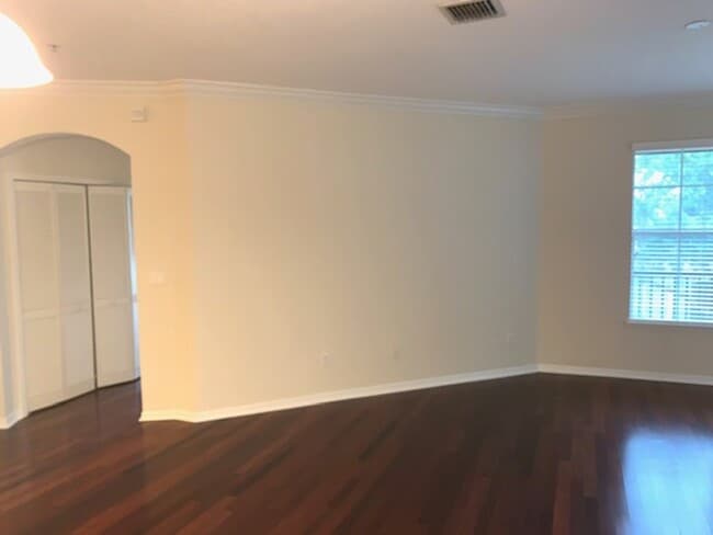 Photo - Condo for rent Unit 1315