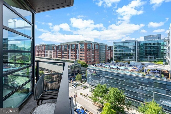 Photo - 1300 4th St SE Unit 711