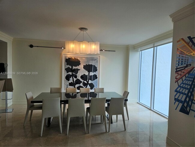 Photo - 20201 E Country Club Dr Unidad 2409