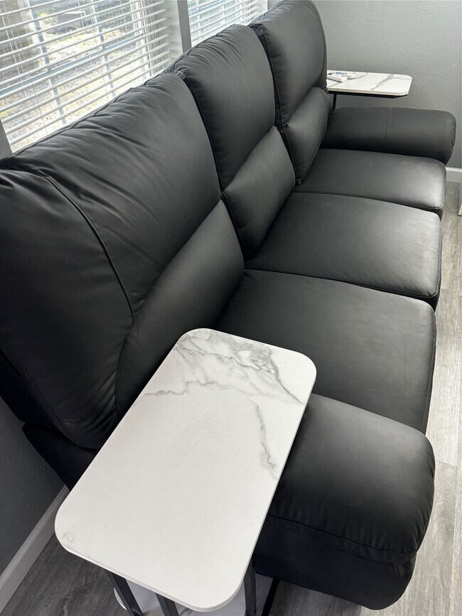 Photo - 100B Ross St