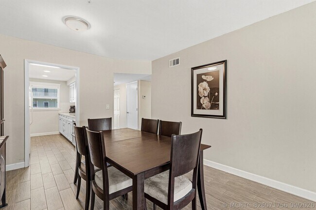 Photo - 2440 SW 22nd Ave Unit 703