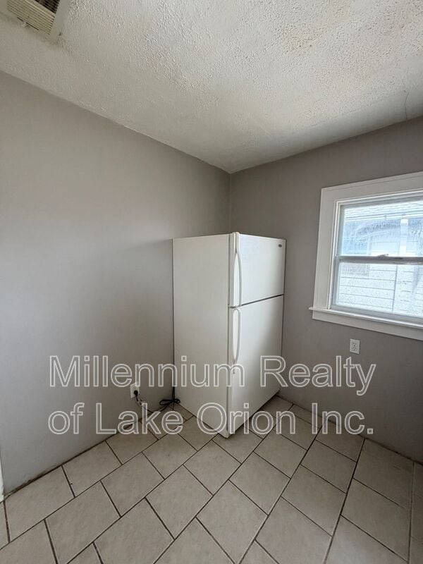 Photo - 140 Summit St Unidad #2