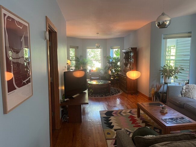 Photo - 3043 West Belden Avenue Unit 1st Floor