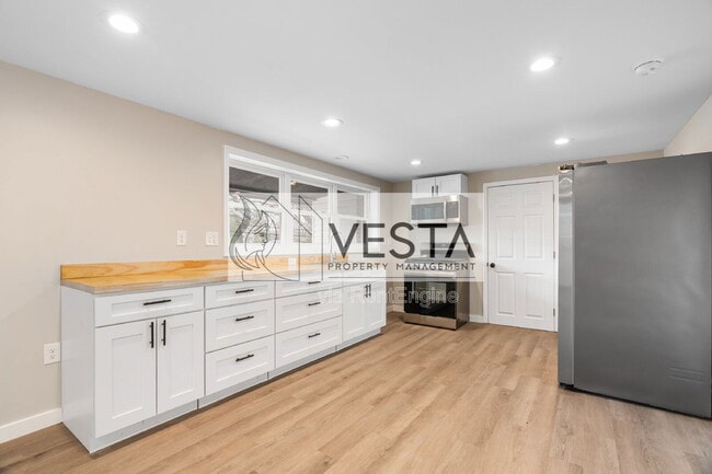 Photo - 2383 Dutch Cove Rd Unit 1