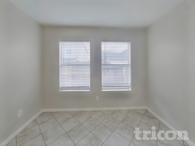 Photo - 1111 Chestnut Bough St
