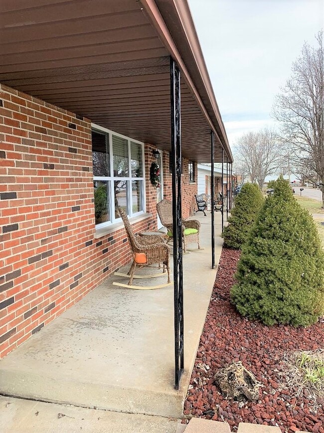 Photo - 709 Plaza Dr