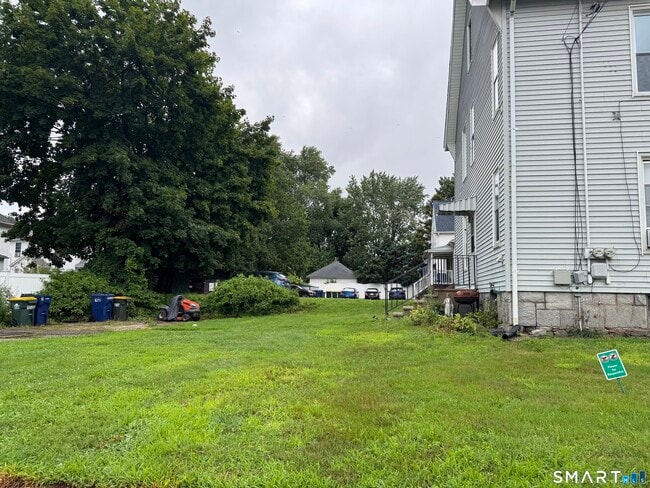 Photo - 275 Wakelee Ave