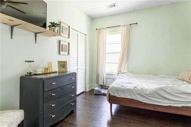 Photo - Adair Park Unit 820