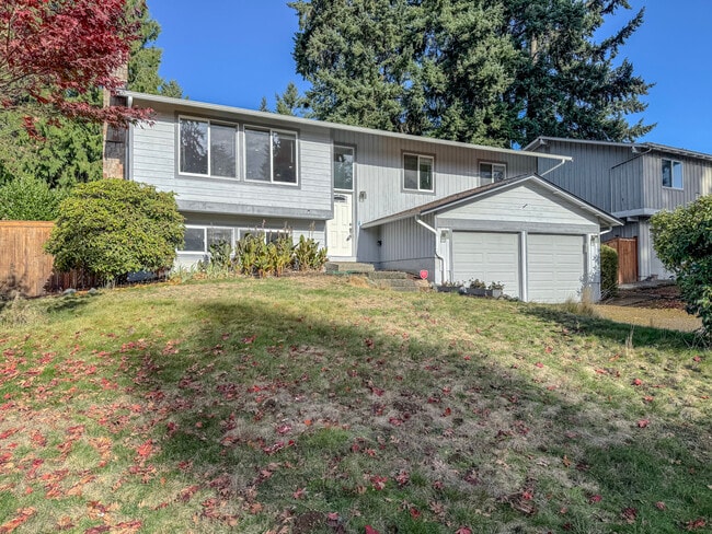 Building Photo - 9300 NE 132nd Pl