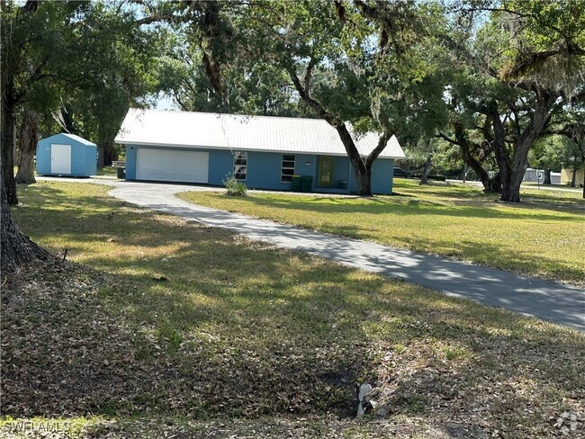 Building Photo - 265 Fort Thompson Ave Rental
