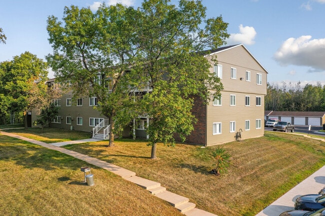 Building Photo - Eastview Apartments