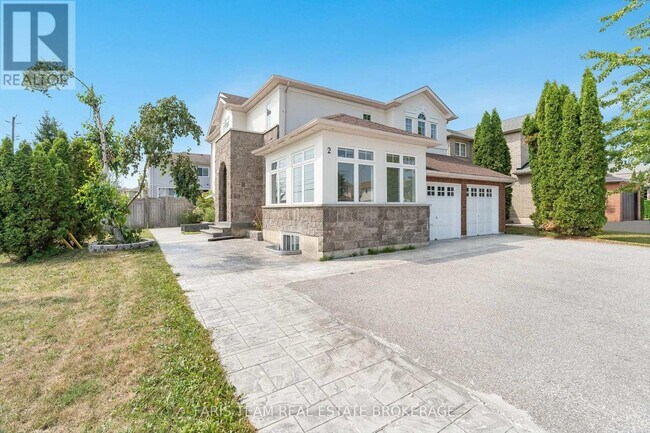 Photo - 2 Vanessa Dr