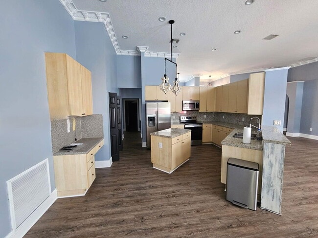Photo - Northwest 22nd Court, Pembroke Pines, FL 3...