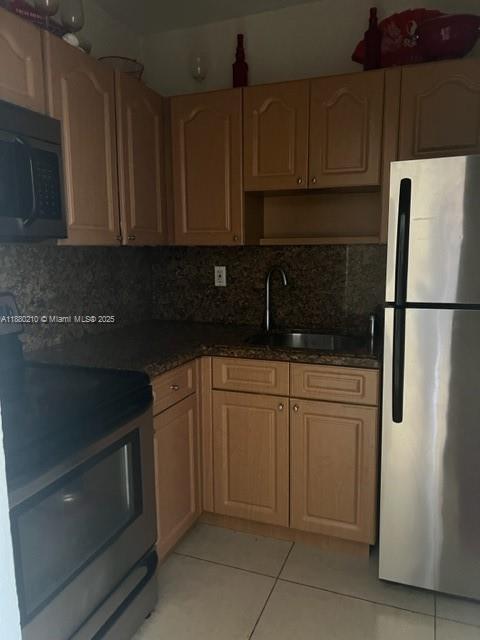 Building Photo - 8007 W 6th Ave Unit E Rental