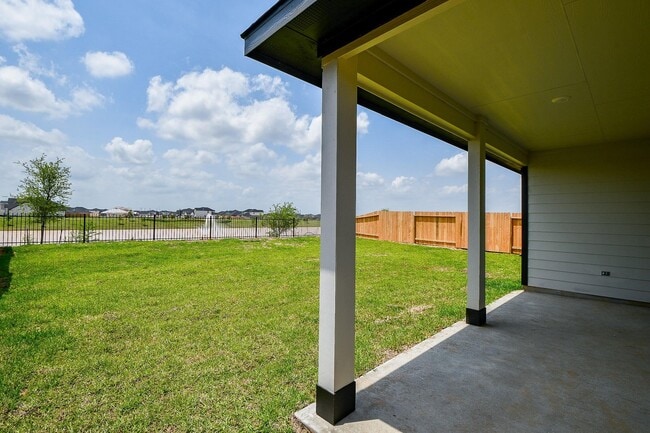 Photo - 3930 Winterbourne Wy