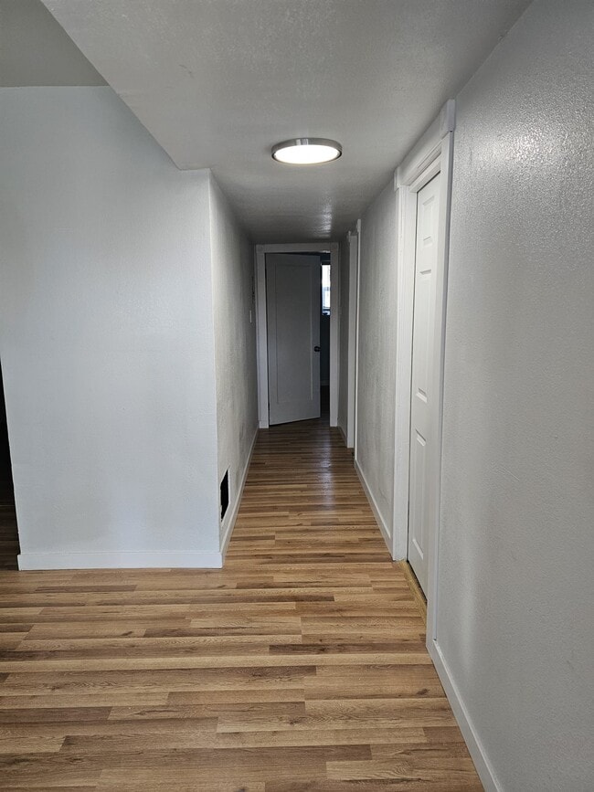 Entrada - 241 Estancia Dr NW