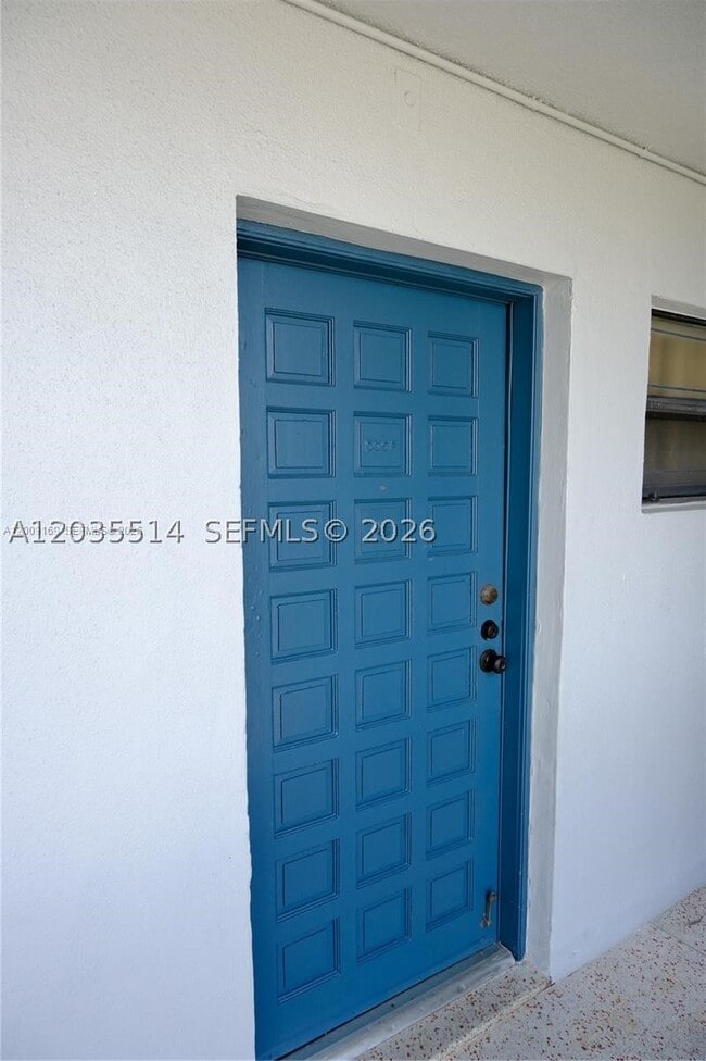 Photo - 650 NE 149th St Unit 505F