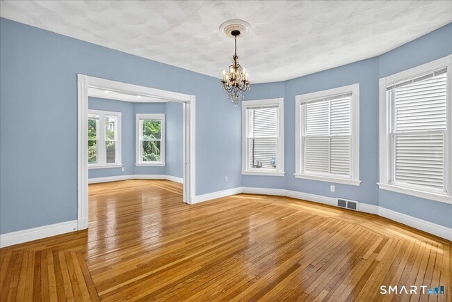 Building Photo - 172 Ellsworth Ave Unit 1