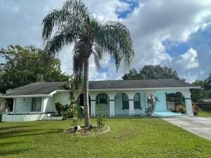 Photo - 271 NE Faring Ave Casa