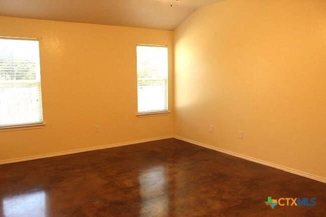 Photo - 2521 Heartland Ave