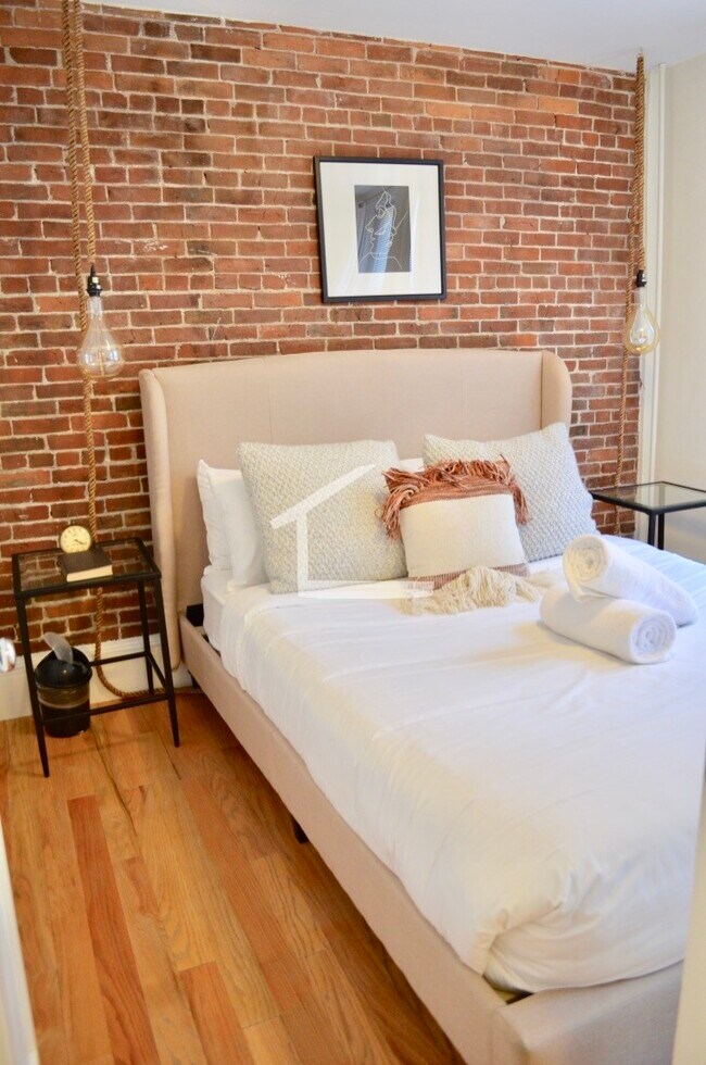 Photo - 37 E Springfield St Unit 3