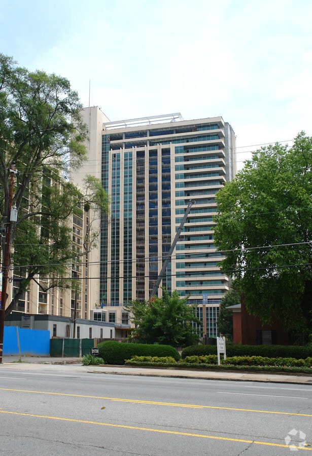 Photo - Lenbrook Apartments