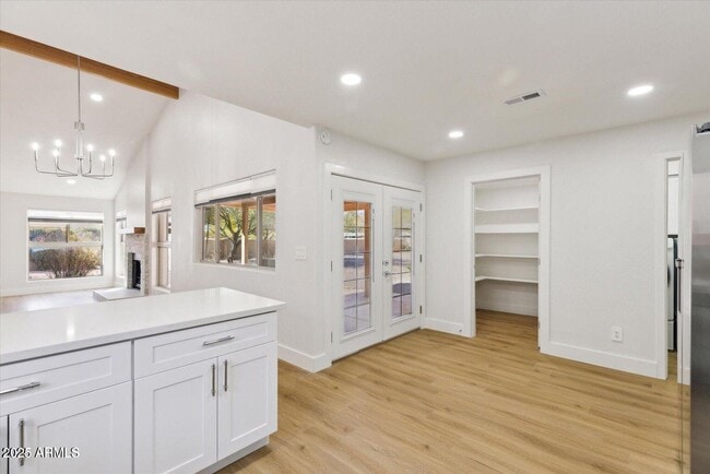Photo - 26034 S Glenburn Dr