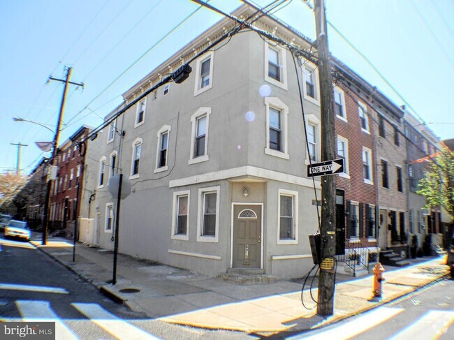 Building Photo - 801 S 19th St Rental