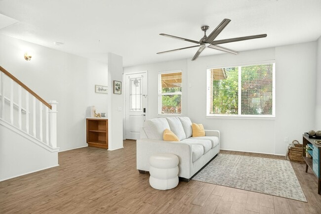 Photo - 724 Kakala St