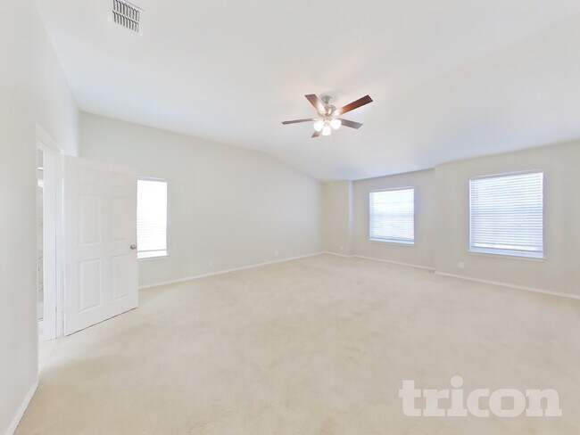 Photo - 141 Carnousty Dr