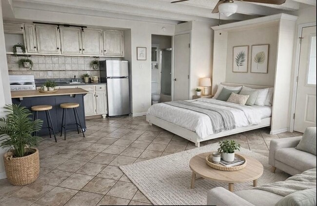 Photo - 5916 Lago Vista Way Unit B18